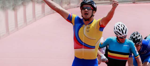 Muñoz superó su bronca con otro oro |