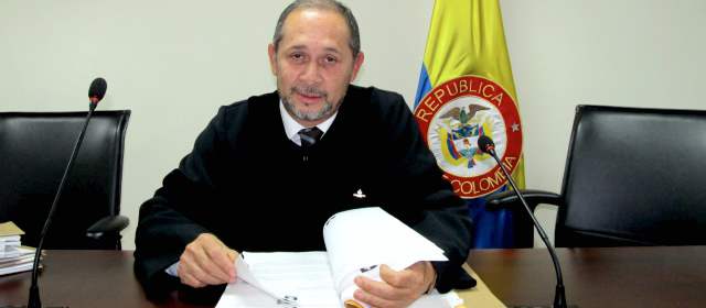Justicia y Paz arroja pocos resultados en Antioquia | El magistrado Rubén Pinilla tiene 56 años y es oriundo de Montería y criado en Medellín. Es egresado de la U. de A. FOTO NELSON MATTA.