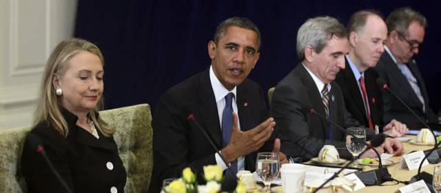 Obama envió a Hillary Clinton a conciliar al Medio Oriente | Reuters