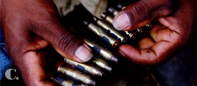 Avances en los diálogos marcan las conductas en las guerrillas | El Eln se atribuyó los últimos ataques en el país. Uno de ellos dejó 13 personas heridas en Arauca, mientras asistían a una misa. También anunciaron un paro armado. FOTO JULIO CÉSAR HERRERA
