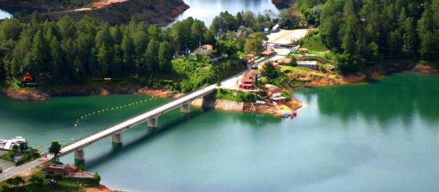 Circuito vial unirá la zona de embalses | El proyecto beneficiará municipios turísticos como El Peñol y Guatapé, y mejorará la accesibilidad hacia otros como Alejandría y Concepción. FOTO DONALDO ZULUAGA