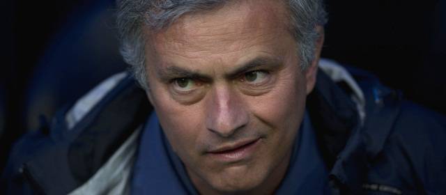 Mourinho criticó a Iniesta por la Messidependencia del Barcelona | FOTO AP