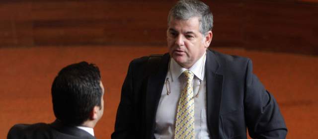 "Soy el único congresista que solicitó desmovilizarse": Miguel de la Espriella |