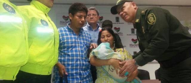 La bebé estaba en buenas condiciones de salud, pero prácticamente no había ingerido alimentos durante los días del rapto. FOTO CORTESÍA POLICÍA NACIONAL