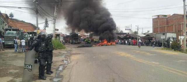 Bloqueos del jueves en el municipio de Marinilla FOTO @MiOriente |