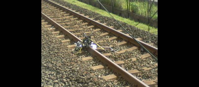 Aeromodelismo, hobby que se masificó y requiere cuidado | Este helicóptero a escala generó el corte en el metro. FOTO CORTESIA