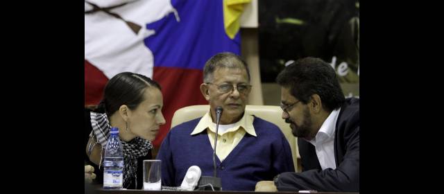 Critican el teléfono roto de los diálogos de paz | En La Habana, "Alexandra", Rodrigo Granda e "Iván Márquez" de las Farc. FOTO REUTERS