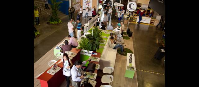 La lechería del país: a ordeñar para exportar | Juan Carlos Petersengerente de la productora de leche Manuka, uno de los invitados especiales de Agrofuturo 2013. FOTO J. PÉREZ
