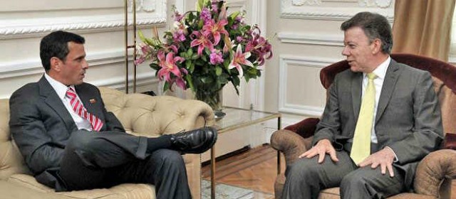 Polémica visita de Henrique Capriles a Colombia movió las redes sociales