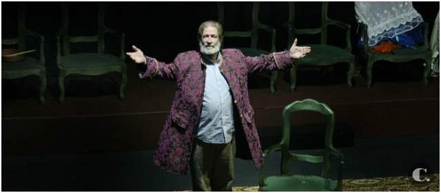Rodrigo Saldarriaga (1950-2014) entregó su vida al Pequeño Teatro. Llegaba temprano y permanecía hasta la noche. FOTO ARCHIVO