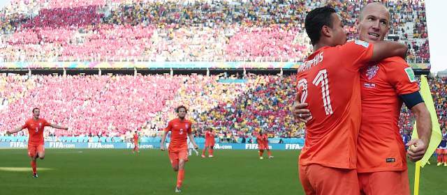 Holanda vence a Chile y pasa como primera del grupo B |