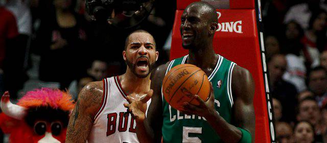 Bulls, sin Rose, y Clippers, con Griffin, consolidan lideratos | Boozer y Garnett durante el juego de los Celtics y los Bulls. FOTO REUTERS