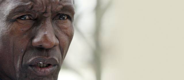 La noche en la que el Kid inició la caída al pozo | 1. Pambelé -apodo puesto por su tío Aurelio en homenaje a Kid Pambelé, púgil nicaragüense de los años 40- y Amancio Castro, pelea que marcó su declive. 2. Pambelé-Frazer, en Panamá, el 28 de octubre de 1972. FOTOS EL COLOMBIANO