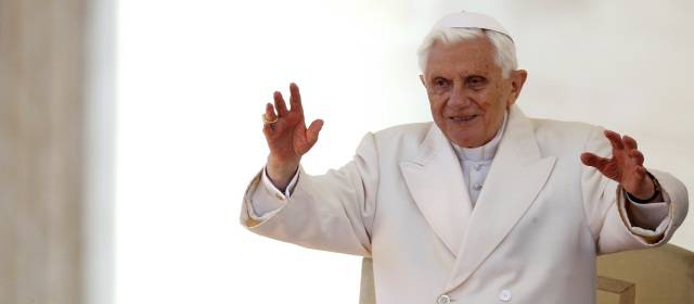 México saluda a Benedicto XVI |
