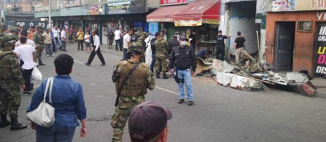 Capturan a 30 supuestos expendedores de droga en El Bazar de los Puentes | Cortesía: Ricardo Monsalve