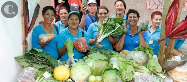 1.200 huertas en Angostura son un modelo de agricultura sostenible | Las madres son el alma de las huertas campesinas en Angostura. FOTO DONALDO ZULUAGA