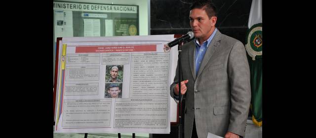 Con muerte de "Jhon 26", Farc pierden en extorsión | El ministro de Defensa, Juan Carlos Pinzón, entrega información sobre la operación en la que murió "Jhon 26". FOTO COLPRENSA