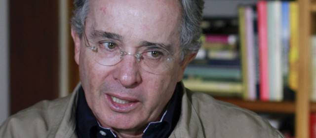Uribe reveló que Chávez le propuso capturar a "Iván Márquez" en Venezuela | El expresidente Álvaro Uribe está en contra de una amnistía a integrantes de las Farc. Foto Reuters