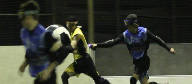 Ultimate Tazer Ball, fútbol de "alto voltaje" | FOTO CORTESÍA BLOGS.MIAMINEWTIMES.COM