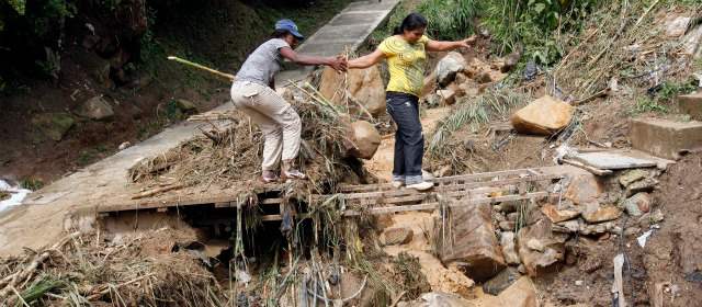 251 emergencias por lluvias en Antioquia en este año | Esta quebrada de El Ajizal generó estragos en el aguacero del miércoles. FOTO Manuel Saldarriaga