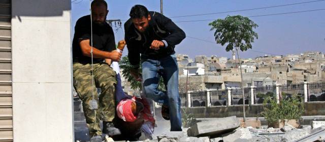 Siria: Más de 300 muertos dejó la jornada más sangrienta desde que comenzó la revuelta | Los Comités de Coordinación Local denunciaron que 343 personas perecieron por la represión de las fuerzas del régimen. FOTO REUTERS