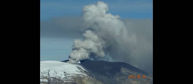 Deshielo y cúmulo de lava afectan ríos del Ruiz | Esta imagen corresponde al sobrevuelo hecho por la FAC el miércoles 6 de junio. FOTO CORTESÍA FUERZA ÁREA COLOMBIANA