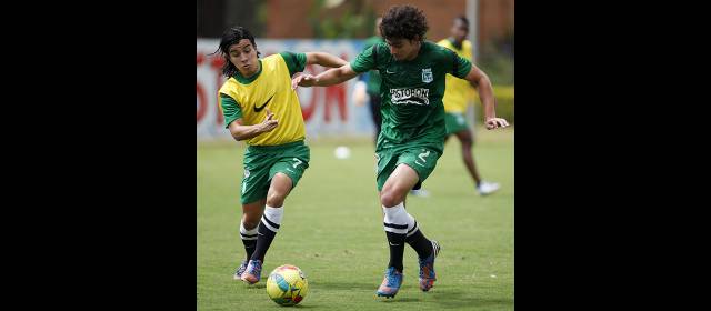 Nacional espera vender 6.000 abonos para la Liga | Sherman Cárdenas y Stefan Medina. FOTO JULIO CÉSAR HERRERA