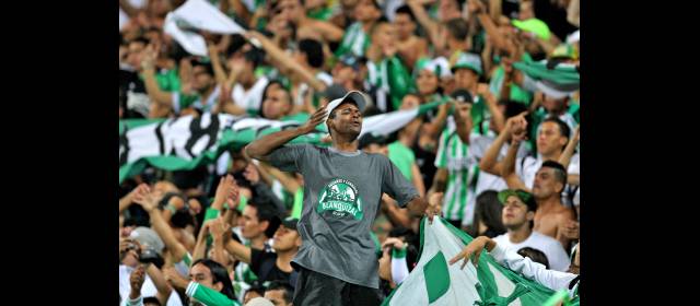 En 25.687 personas quedó el promedio de los verdes | El viernes Daniel se unió a la concentración del equipo en el oriente antioqueño y recibió la indumentaria con el número 10 en su espalda, reto en el que no quiere defraudar. FOTO CORTESÍA DIM