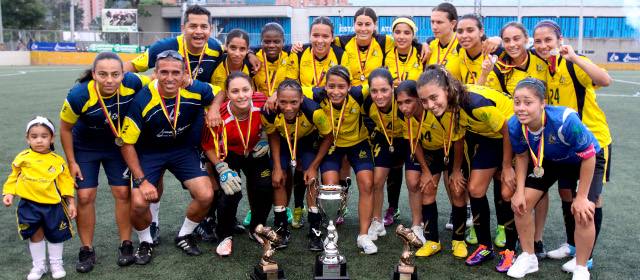 Formas Íntimas hizo valer la localía | FOTO EDWIN BUSTAMANTE