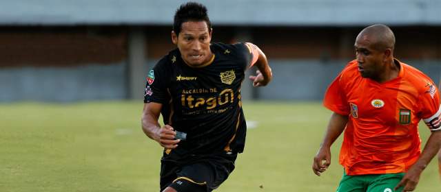 El fútbol antioqueño pinta bien | John Javier Restrepo retornaría el jueves con Itagüí y Néider Morantes puso a despegar al Envigado con fútbol. FOTO HENRY AGUDELO