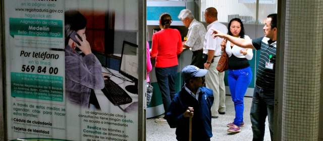 Cédulas se encarecen por dificultades para las citas | En esta oficina, en el segundo piso, la Registraduría orienta al público. FOTO JUAN ANTONIO SÁNCHEZ