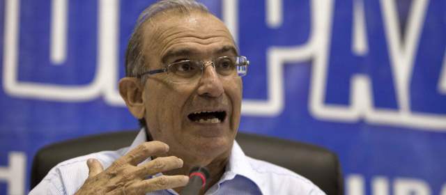 "No ha habido capitulación alguna": De la Calle |