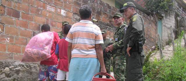 Dane censará 20.000 hogares de desplazados | Combos y bacrim también desplazan en algunos barrios de Medellín FOTO ALEXÁNDER MACÍAS