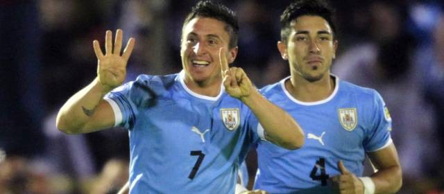 El partido de ida se jugará el próximo 13 de noviembre y el de vuelta será el 20. FOTO REUTERS