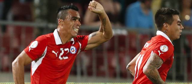 Chile se volvió a meter en la pelea | FOTO AP