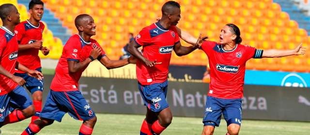 DIM es alegría y optimismo | En buen ambiente entrena el Medellín en El Retiro. Los jugadores deben ofrecer lo mejor para alcanzar la clasificación. FOTO JUAN ANTONIO SÁNCHEZ