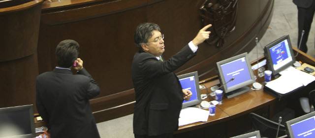 Reforma Tributaria se votaría a altas horas de la noche |