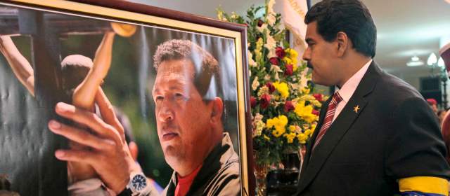 Nicolás Maduro se posesionó como presidente de Venezuela ante la muerte de Hugo Chávez. FOTO AP.