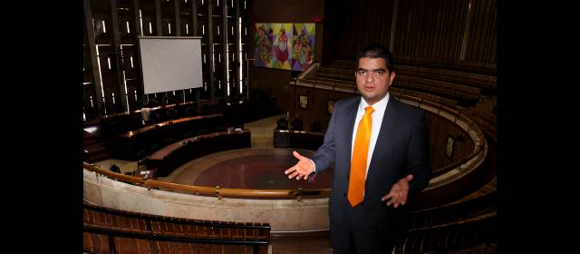 Julián Bedoya, un primíparo con el poder en la Asamblea | El diputado Julián Bedoya llega a la presidencia de la Asamblea después de semanas de caos político. FOTO JULIO CESAR HERRERA