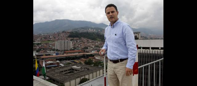 Gaviria: aquí hay oscuros intereses | El alcalde de Medellín, Aníbal Gaviria. FOTO HERNÁN VANEGAS.