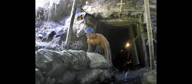 Ya vienen controles a la minería ilegal | En la actualidad hay 9.100 títulos mineros otorgados en el país, y solo 60 pagan el 80 por ciento de las regalías. El código buscará endurecer las condiciones para acceder a estos títulos FOTO ARCHIVO