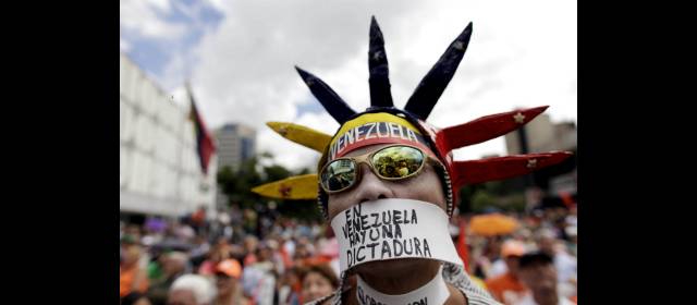 Chavismo y oposición hoy miden fuerzas en las calles | El vicepresidente Nicolás Maduro indicó la semana pasada que la oposición tenía todas las garantías para marchar. FOTO AP.