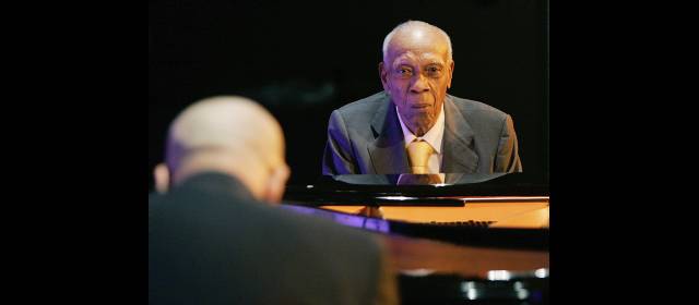 La muerte silenció el piano de Bebo Valdés | Bebo Valdés, padre de Chucho Valdés, tocó en el Tropicana (1947-48), con su Sabor de Cuba. FOTO AP