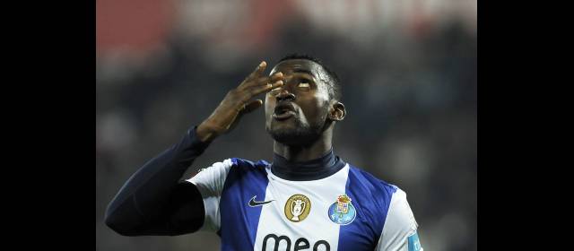 El Porto sale a evitar la celebración del Benfica | Jackson Martínez es el goleador en Portugal con 25 tantos, cifra que aspira aumentar. FOTO ARCHIVO