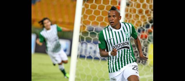 Un triunfo sobre Chicó en Tunja clasifica a Nacional | John Pajoy aprovecha su pegada en los tiros libres. Hoy espera anotar. 9 veces se enfrentaron Nacional y Chicó en Tunja: 4 triunfos verdes, 3 ajedrezados y dos empates. FOTO JUAN ANTONIO SÁNCHEZ