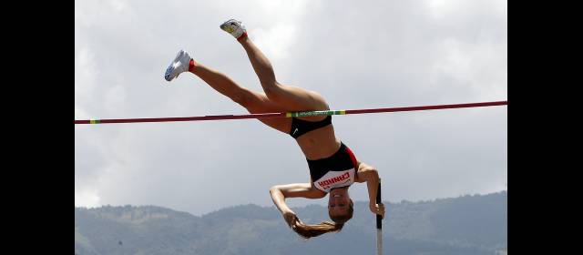 Canadá saltó más alto en el Panamericano | La canadiense Alysha en su salto dorado. FOTO JAIME PÉREZ