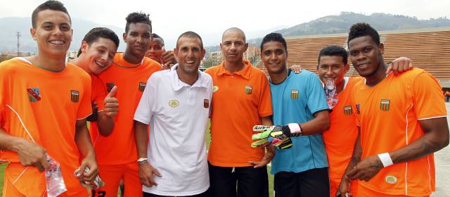 Exjugadores que proyectan héroes | Jorge Agudelo quiere ser entrenador profesional. FOTO JAIME PÉREZ