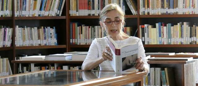Pilar es hoy la voz de José Saramago | “No podría concebir nada si Pilar no estuviera”, dijo alguna vez sobre ella don José. Su cuenta en Twitter es @delRioPilar. Vale la pena seguirla. FOTO REUTERS