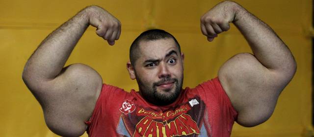 El Popeye egipcio tiene los brazos más grandes del mundo | Foto: AP