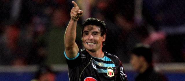 El Chavo Alustiza hundió al campeón de la Sudamericana | El argentino Matías Alustiza, figura del partido y nuevo líder de la tabla de artilleros. FOTO AP